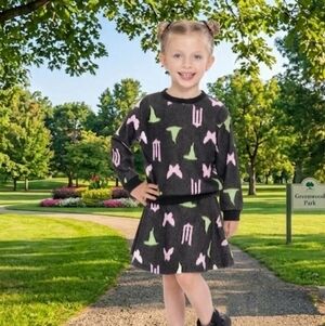 Wicked Toddler Girls Intarsia Graphic Sweater and Skirt Set